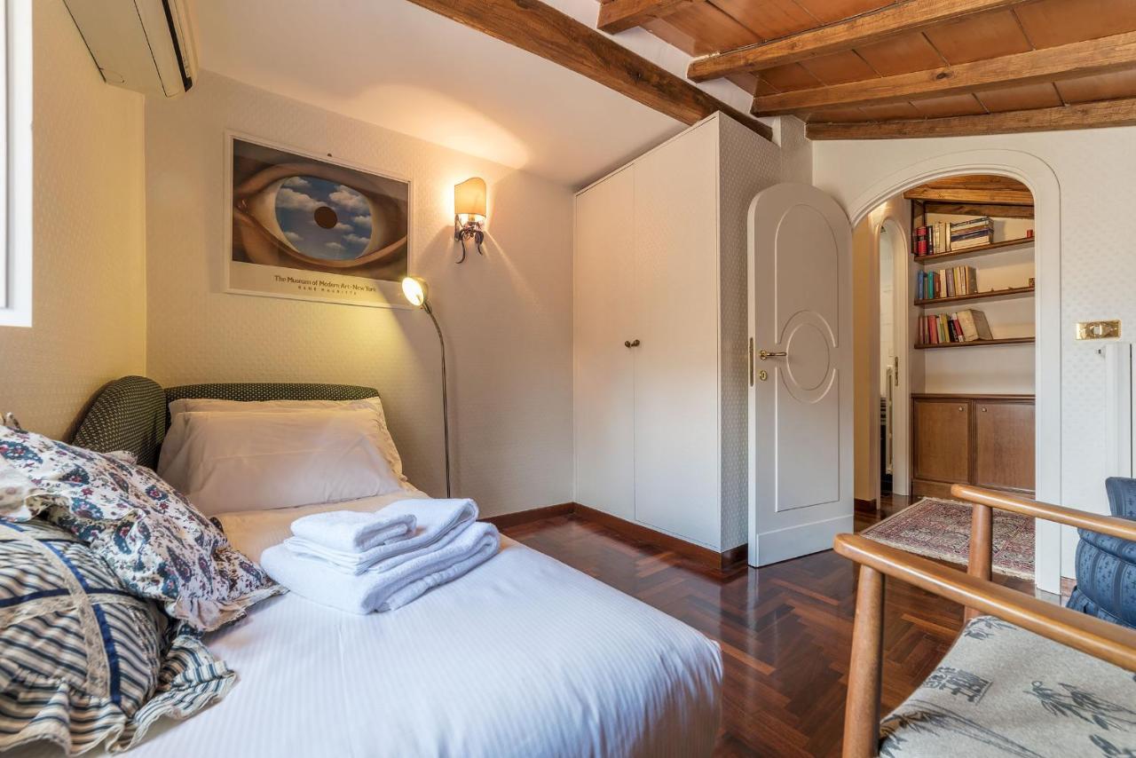 Apartamento Quiet And Classic On Two Floors, By Trevi Fountain - Fromhometorome Roma