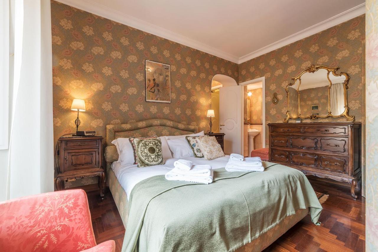 Apartamento Quiet And Classic On Two Floors, By Trevi Fountain - Fromhometorome *